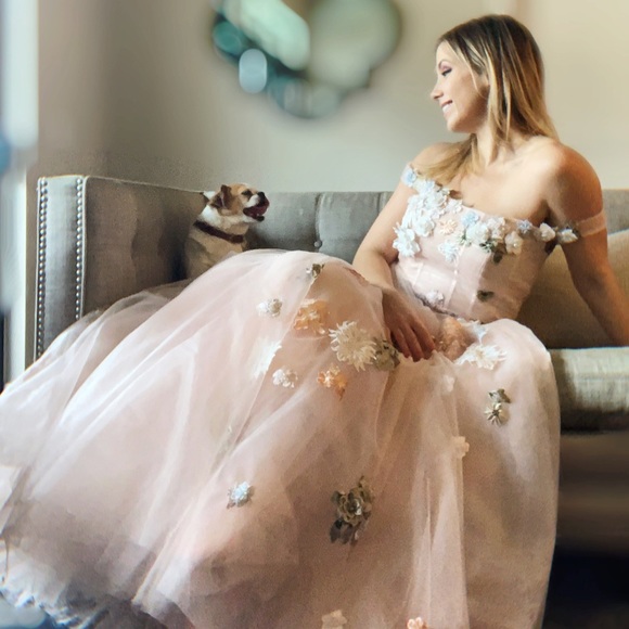 Meet your Posher, Sloan! - Picture 3 of 3